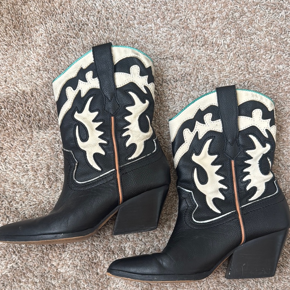 Dolce Vita Black and Cream Heeled Boots